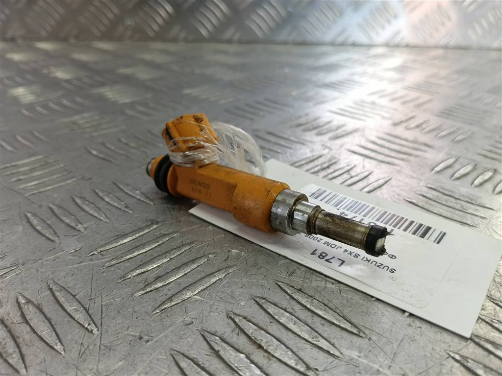 форсунка топливная SUZUKI SX4 1.6 4WD MT (112 л.с.)SX4  I рестайлинг (2009—2014) Внедорожник 1571054LA0, 2130 рублей, Москва