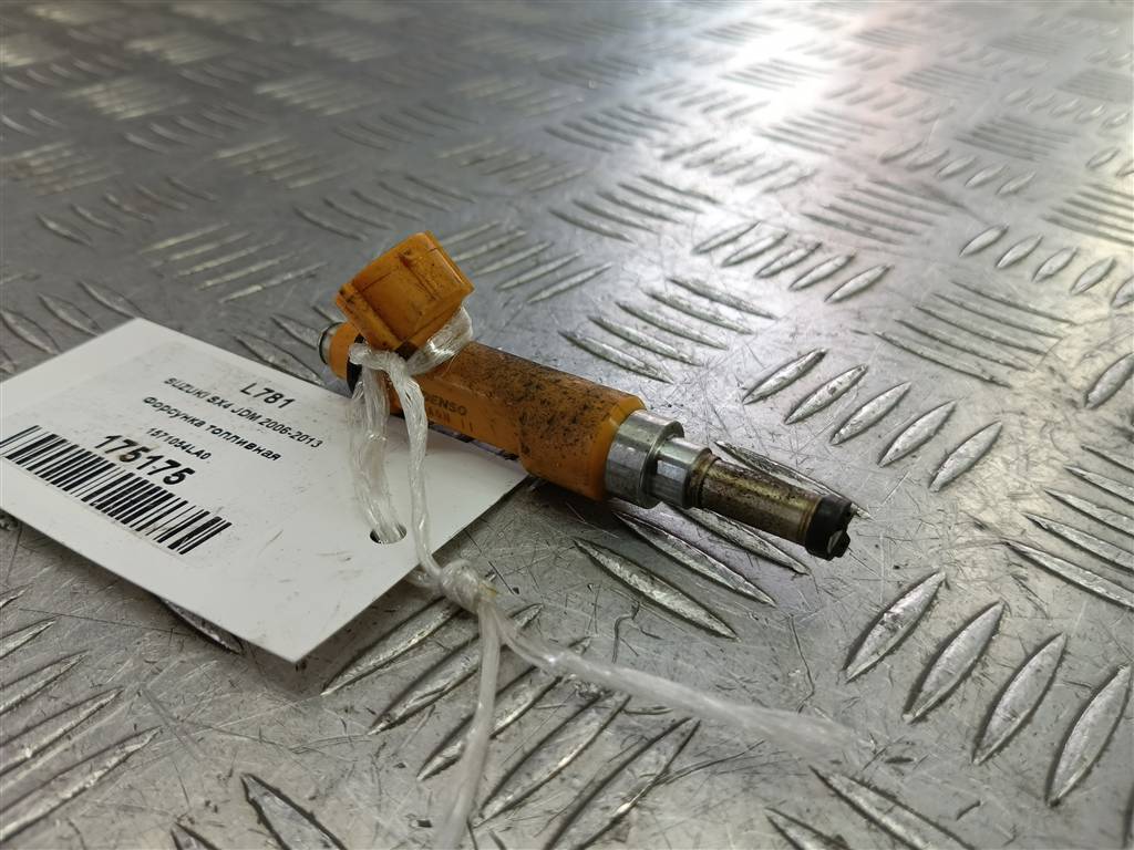 форсунка топливная SUZUKI SX4 1.6 4WD MT (112 л.с.)SX4  I рестайлинг (2009—2014) Внедорожник 1571054LA0, 2130 рублей, Москва