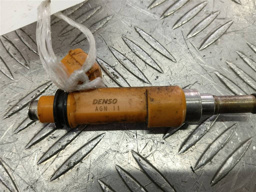 форсунка топливная SUZUKI SX4 1.6 4WD MT (112 л.с.)SX4  I рестайлинг (2009—2014) Внедорожник 1571054LA0, 2130 рублей, Москва