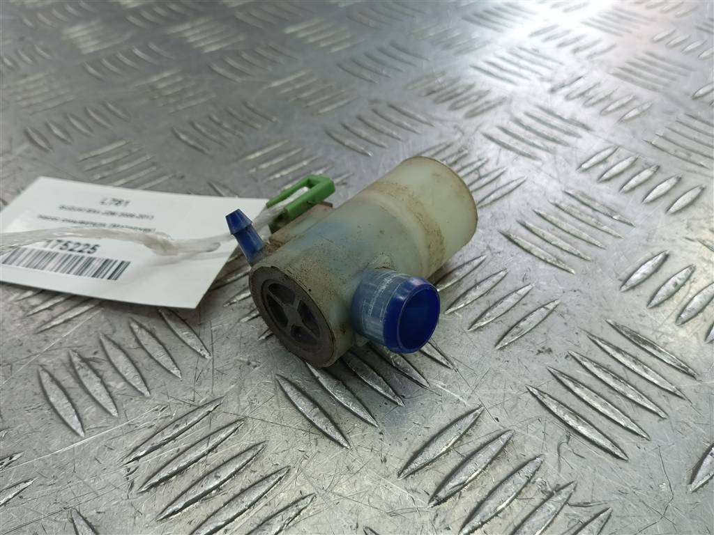 насос омывателя (моторчик) SUZUKI SX4 1.6 4WD MT (112 л.с.)SX4  I рестайлинг (2009—2014) Внедорожник 3841080J10, 2130 рублей, Москва