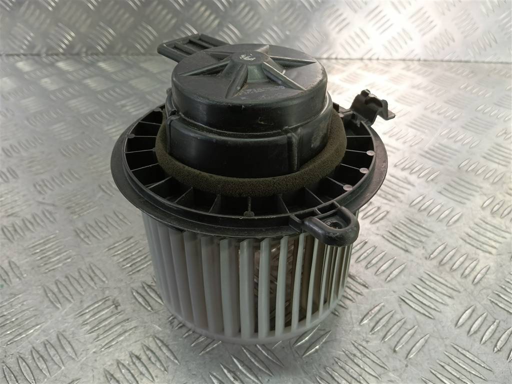 моторчик отопителя SUZUKI SX4 1.6 4WD MT (112 л.с.)SX4  I рестайлинг (2009—2014) Внедорожник 7415080J00, 1320 рублей, Москва