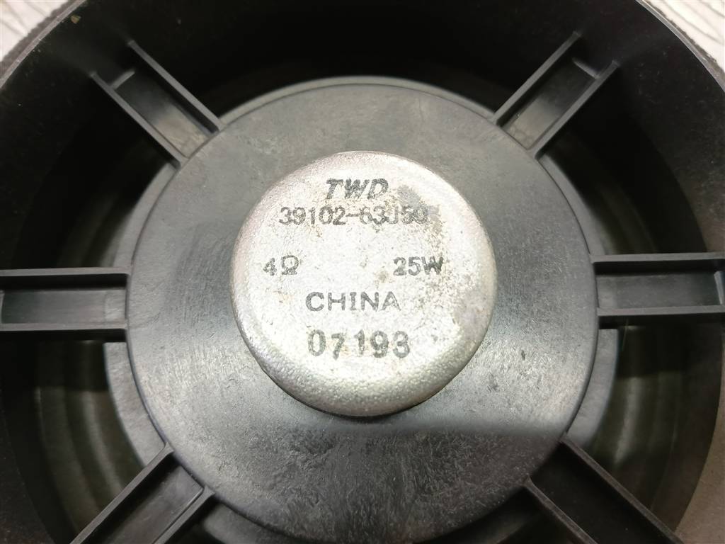 динамик музыкальный SUZUKI SX4 1.6 4WD MT (112 л.с.)SX4  I рестайлинг (2009—2014) Внедорожник 3910263J50, 750 рублей, Москва