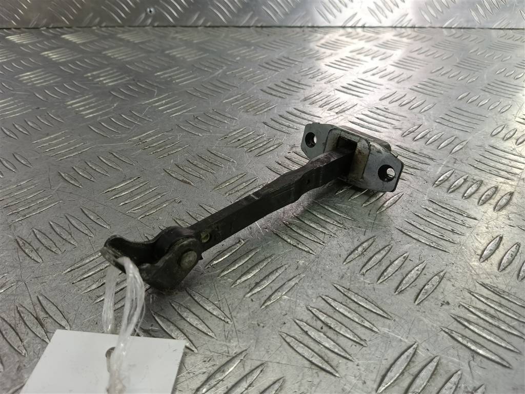 ограничитель двери SUZUKI SX4 1.6 4WD MT (112 л.с.)SX4  I рестайлинг (2009—2014) Внедорожник 8183057L01, 630 рублей, Москва