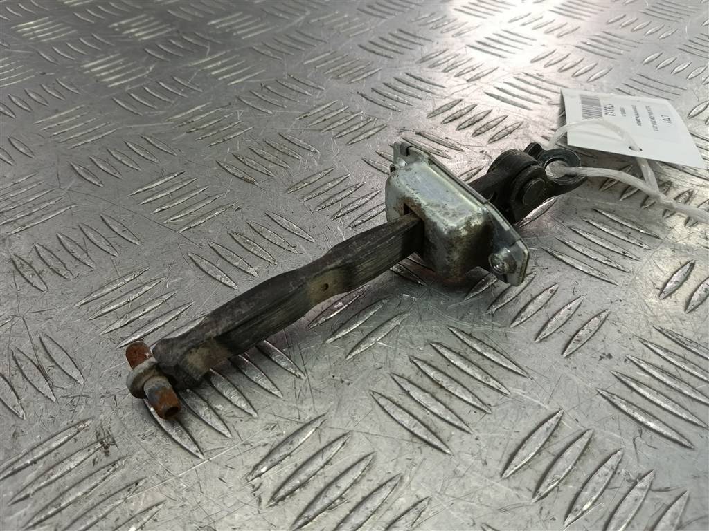 ограничитель двери SUZUKI SX4 1.6 4WD MT (112 л.с.)SX4  I рестайлинг (2009—2014) Внедорожник 8183057L01, 630 рублей, Москва