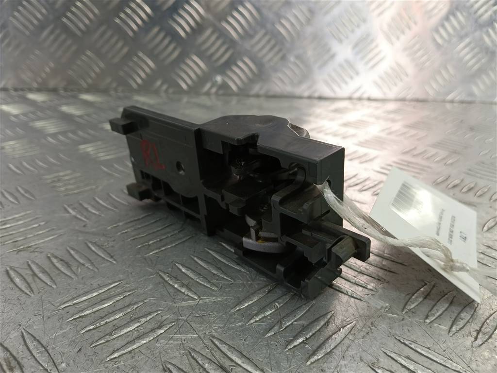 ручка двери внутренняя SUZUKI SX4 1.6 4WD MT (112 л.с.)SX4  I рестайлинг (2009—2014) Внедорожник 8313063J30BWR, 520 рублей, Москва