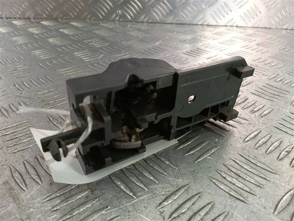 ручка двери внутренняя SUZUKI SX4 1.6 4WD MT (112 л.с.)SX4  I рестайлинг (2009—2014) Внедорожник 8311063J20FC6, 520 рублей, Москва