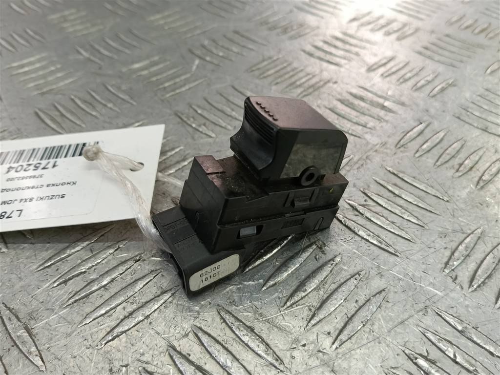 кнопка стеклоподъемника SUZUKI SX4 1.6 4WD MT (112 л.с.)SX4  I рестайлинг (2009—2014) Внедорожник 3799562J00, 520 рублей, Москва