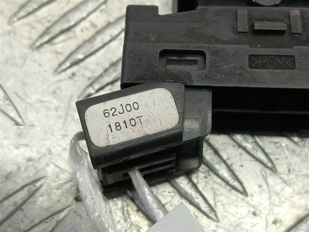 кнопка стеклоподъемника SUZUKI SX4 1.6 4WD MT (112 л.с.)SX4  I рестайлинг (2009—2014) Внедорожник 3799562J00, 520 рублей, Москва