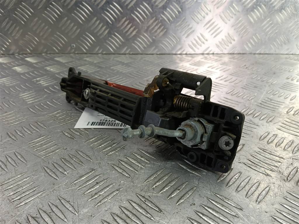 ручка двери внешняя SUZUKI SX4 1.6 4WD MT (112 л.с.)SX4  I рестайлинг (2009—2014) Внедорожник 8281163J00, 2010 рублей, Москва