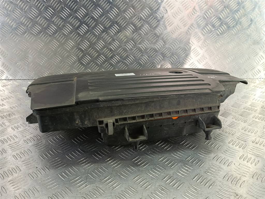 корпус воздушного фильтра SUZUKI SX4 1.6 4WD MT (112 л.с.)SX4  I рестайлинг (2009—2014) Внедорожник 1370054LA0, 5000 рублей, Москва