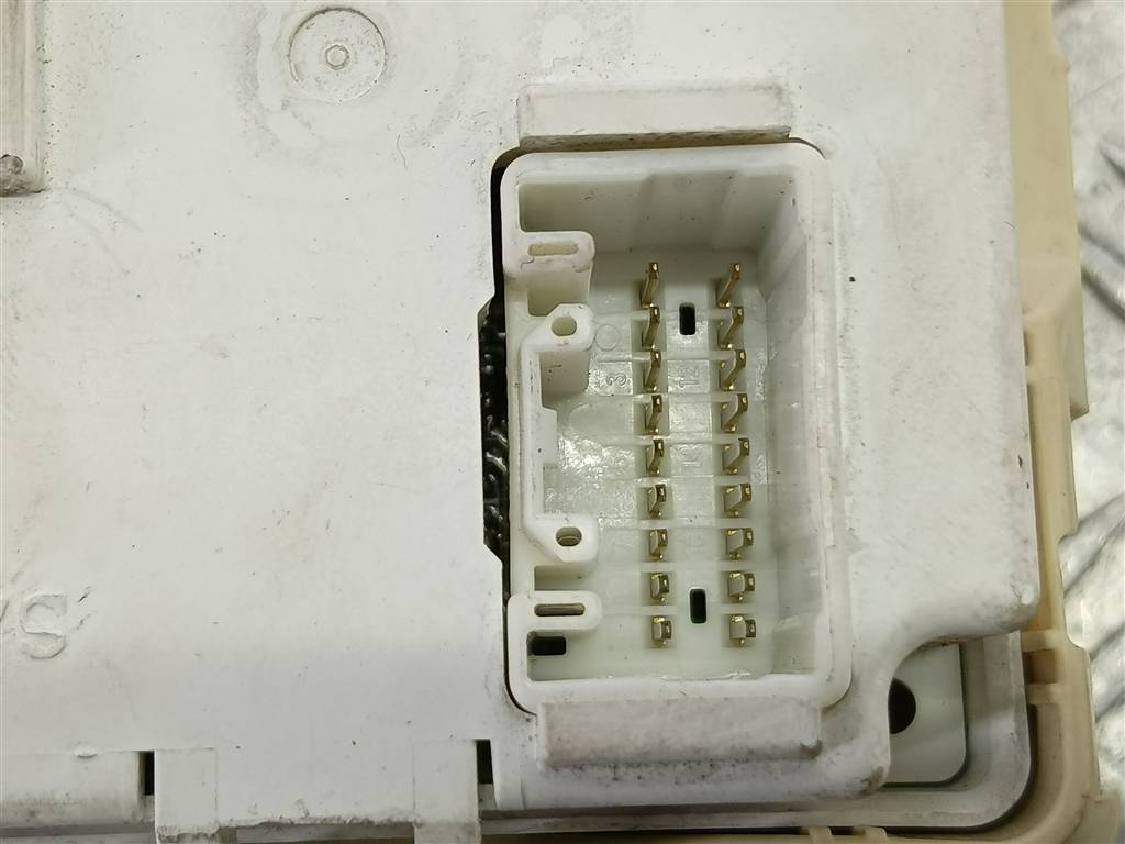 блок предохранителей SUZUKI SX4 1.6 4WD MT (112 л.с.)SX4  I рестайлинг (2009—2014) Внедорожник 3678055L22, 2700 рублей, Москва