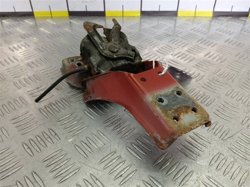 кронштейн замка капота SUZUKI SX4 1.6 4WD MT (112 л.с.)SX4  I рестайлинг (2009—2014) Внедорожник 5824080J00, 2470 рублей, Москва