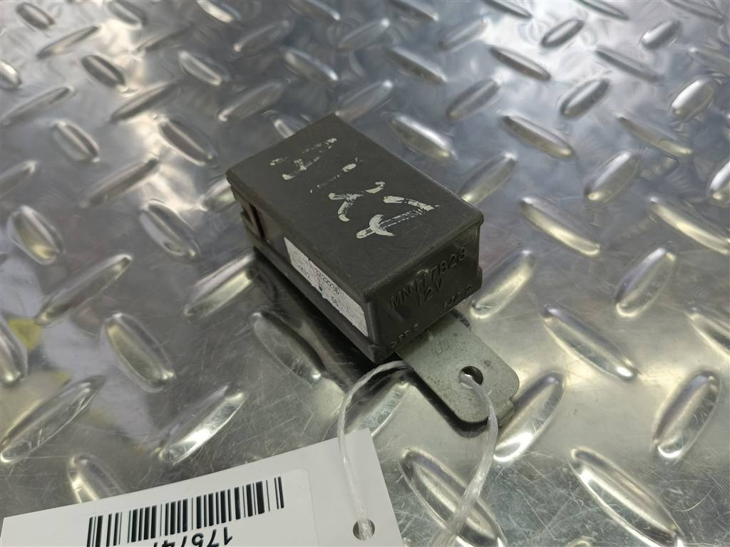 блок управления подвеской MITSUBISHI PAJERO  MN117823, 1090 рублей, Москва