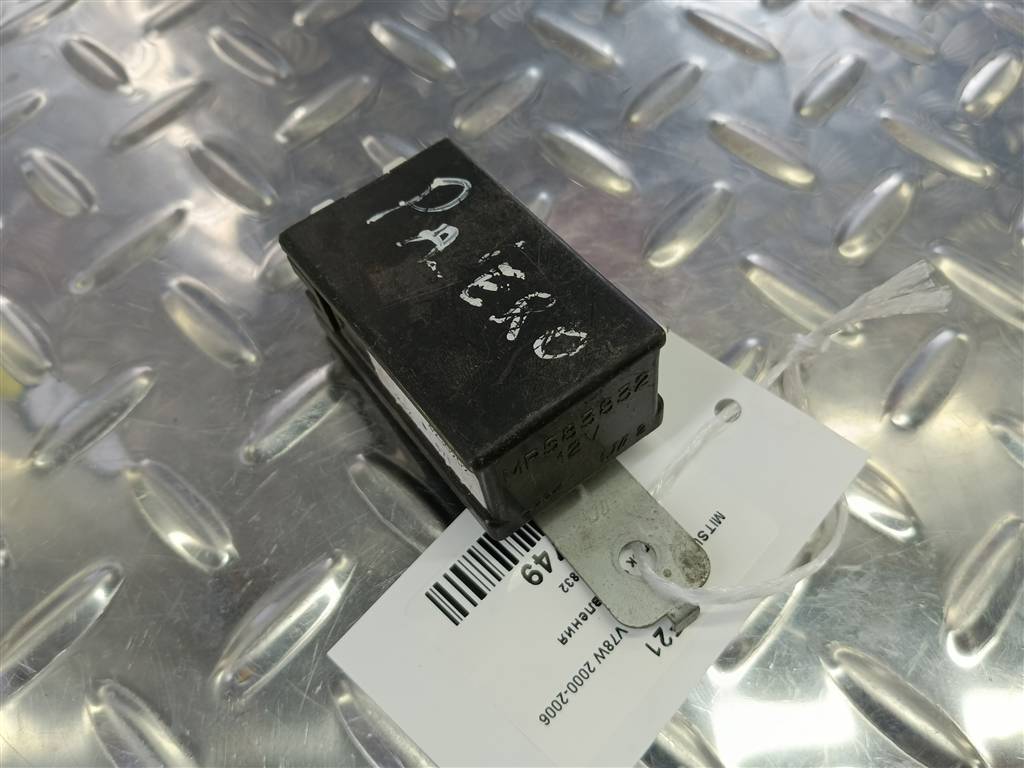 блок управления MITSUBISHI PAJERO  MR583832, 750 рублей, Москва