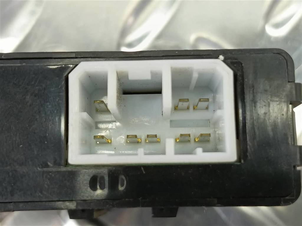 блок управления MITSUBISHI L200  2.5 DI-D MT (136 л.с.)L200  IV (2006—2014) Пикап MN141534, 750 рублей, Москва