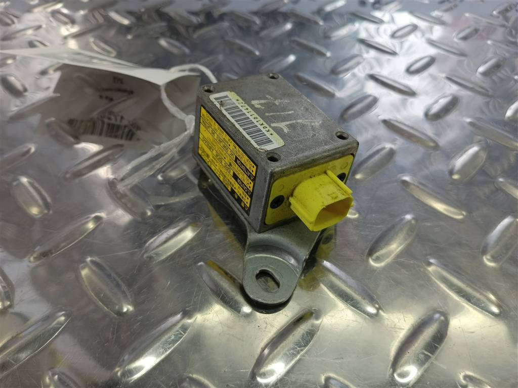 датчик удара (air bag) SUBARU Impreza  98235SA000, 750 рублей, Москва