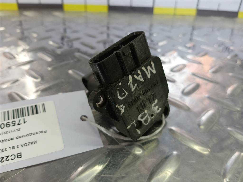 расходомер воздуха (дмрв) MAZDA 3  ZLY113215, 1210 рублей, Москва