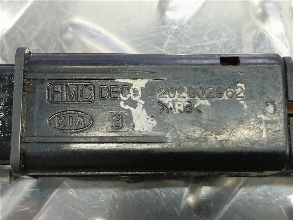 кнопка противотуманки Hyundai SANTA FE  937402B800HZ, 520 рублей, Москва