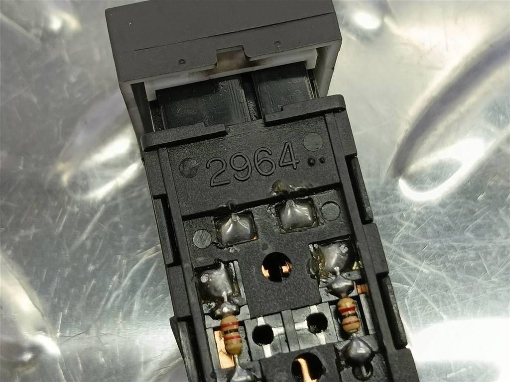 кнопка противотуманки Hyundai SANTA FE  937402B800HZ, 520 рублей, Москва