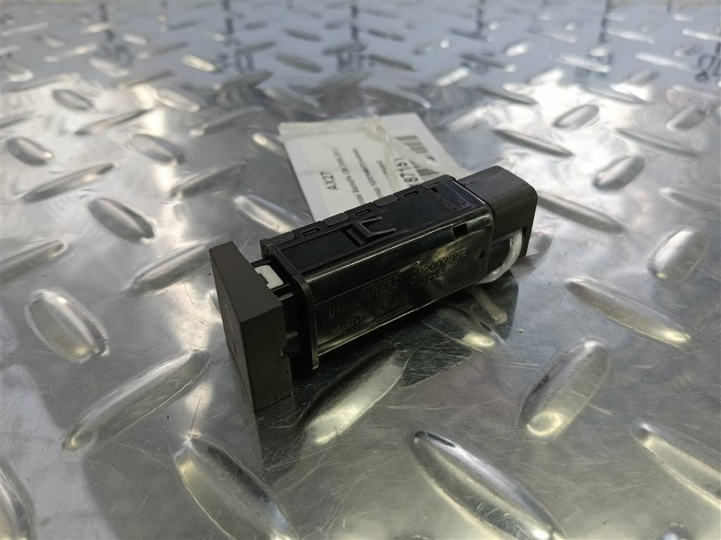 кнопка противотуманки Hyundai SANTA FE  937302B800HZ, 520 рублей, Москва