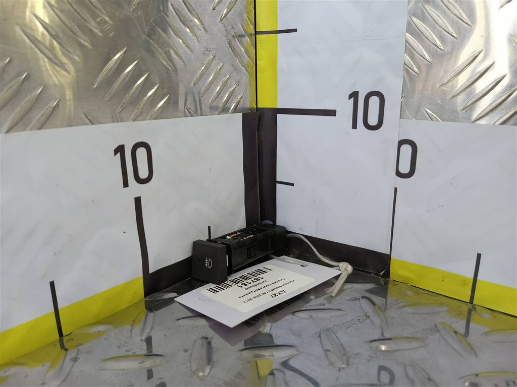 кнопка противотуманки Hyundai SANTA FE  937302B800HZ, 520 рублей, Москва