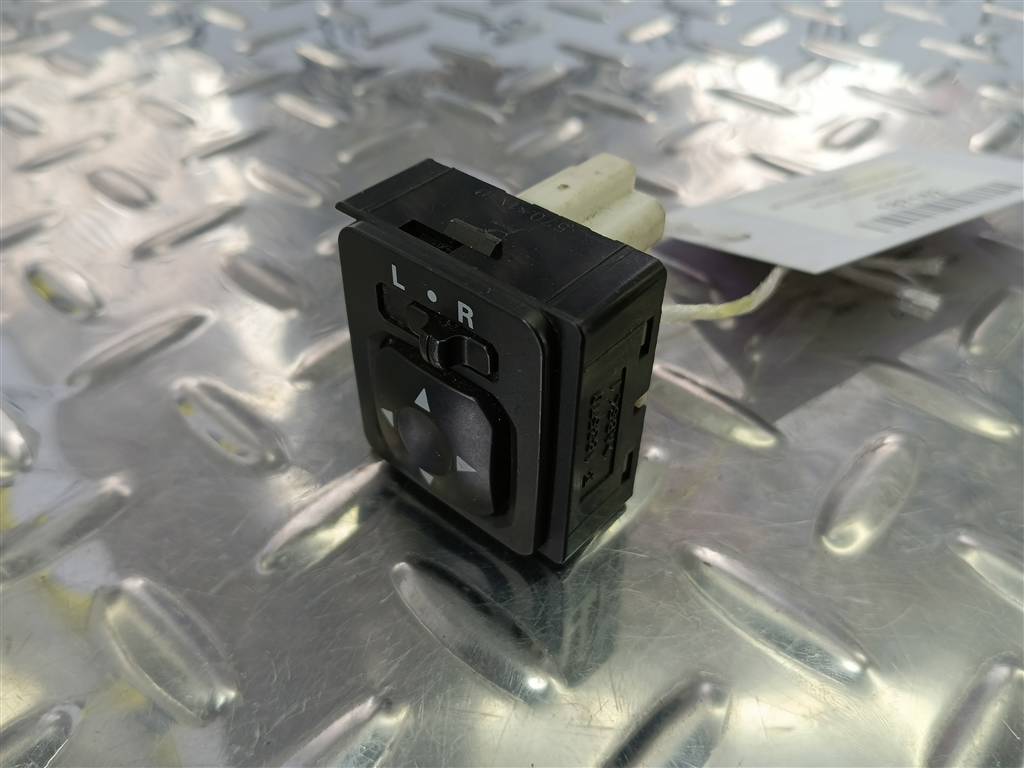 кнопка регулировки зеркал MITSUBISHI LANCER  MR417977, 520 рублей, Москва