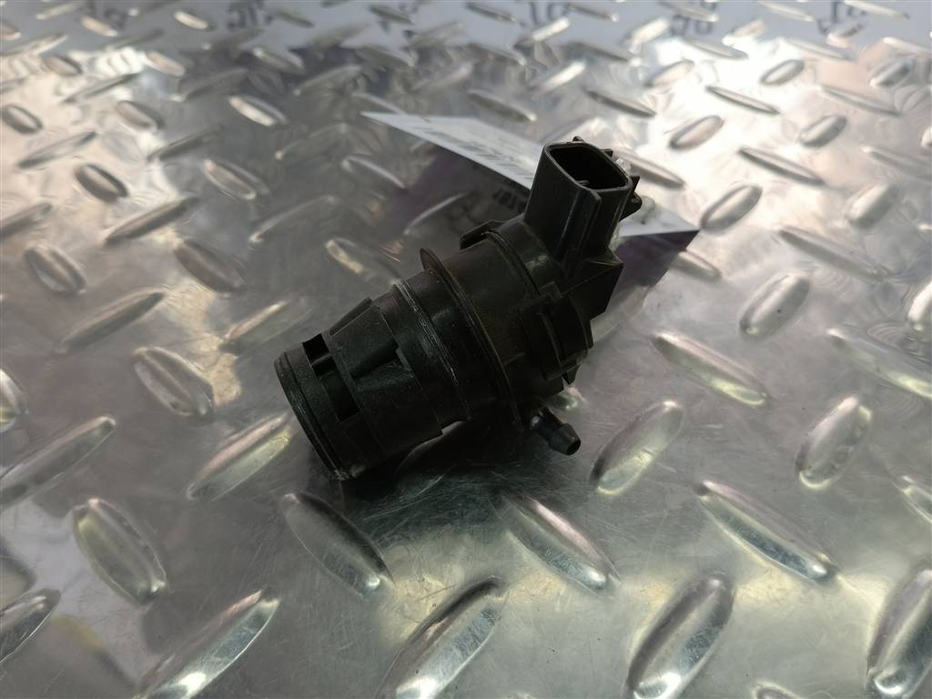 насос омывателя (моторчик) MAZDA 6  G22C-67-482, 1210 рублей, Москва