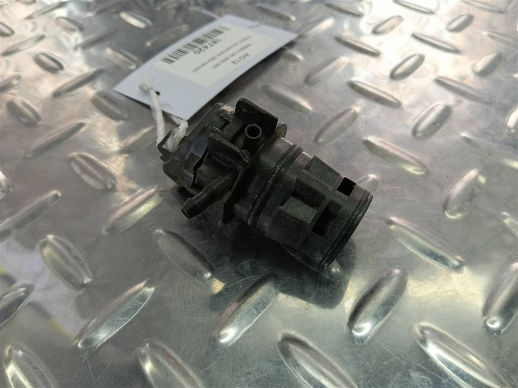 насос омывателя (моторчик) MAZDA 6  G22C-67-482, 1210 рублей, Москва