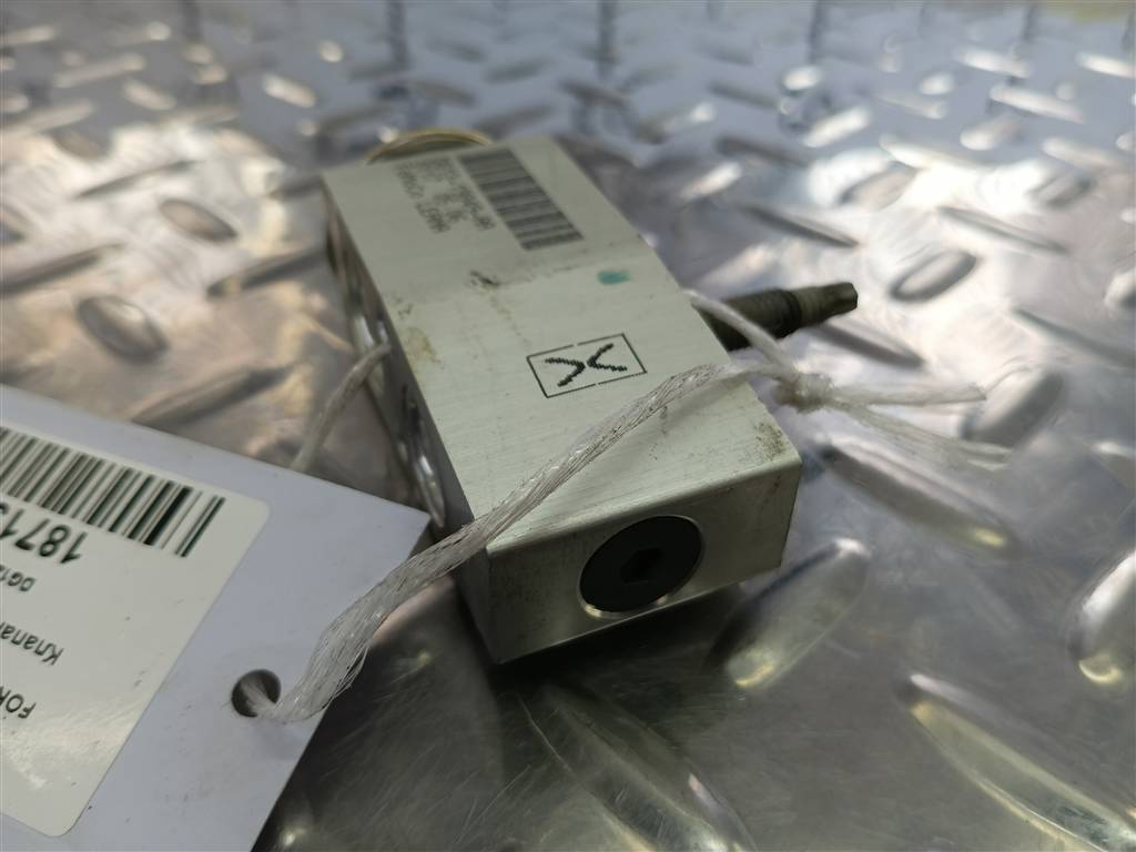 клапан кондиционера FORD EXPLORER 3.5 4WD AT (290 л.с.)Explorer  V рестайлинг (2015—2018) Внедорожник DG1Z19849A, 2130 рублей, Москва