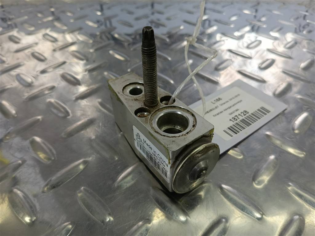 клапан кондиционера CHEVROLET  ORLANDO 1.8 AT (141 л.с.)Orlando  I (2010—2018) Минивэн 52427385, 980 рублей, Москва