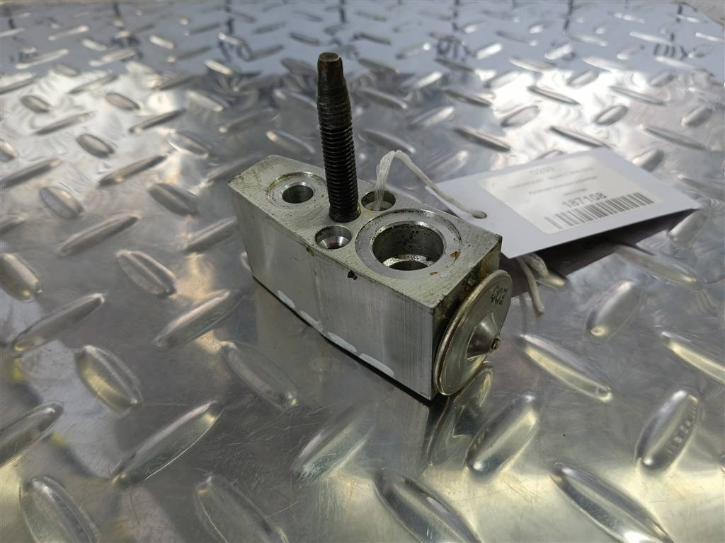 клапан кондиционера CHEVROLET  SPARK 1.0 MT (67 л.с.)Spark  M300 (2009—2016) Хетчбэк 95474706, 2820 рублей, Москва