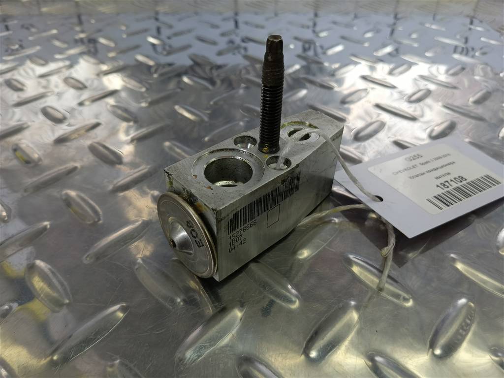 клапан кондиционера CHEVROLET  SPARK 1.0 MT (67 л.с.)Spark  M300 (2009—2016) Хетчбэк 95474706, 2820 рублей, Москва