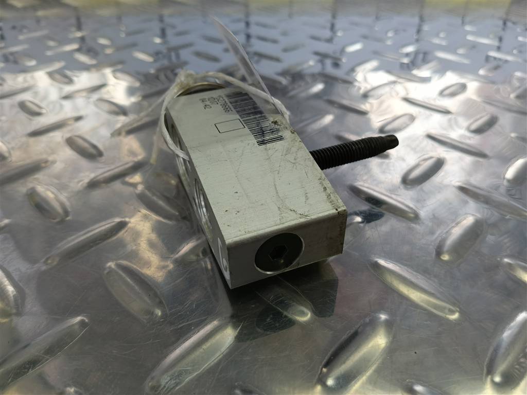 клапан кондиционера CHEVROLET  SPARK 1.0 MT (67 л.с.)Spark  M300 (2009—2016) Хетчбэк 95474706, 2820 рублей, Москва