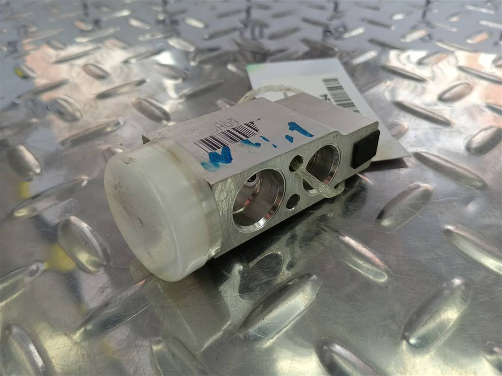 клапан кондиционера SUZUKI Grand Vitara 2.0 4WD AT (140 л.с.)Grand Vitara  II (2005—2008) Внедорожник 9543164J80, 750 рублей, Москва