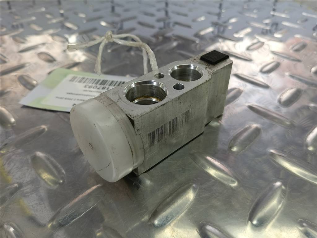 клапан кондиционера SUZUKI Grand Vitara 2.0 4WD MT (140 л.с.)Grand Vitara  II (2005—2008) Внедорожник 9543164J80, 750 рублей, Москва