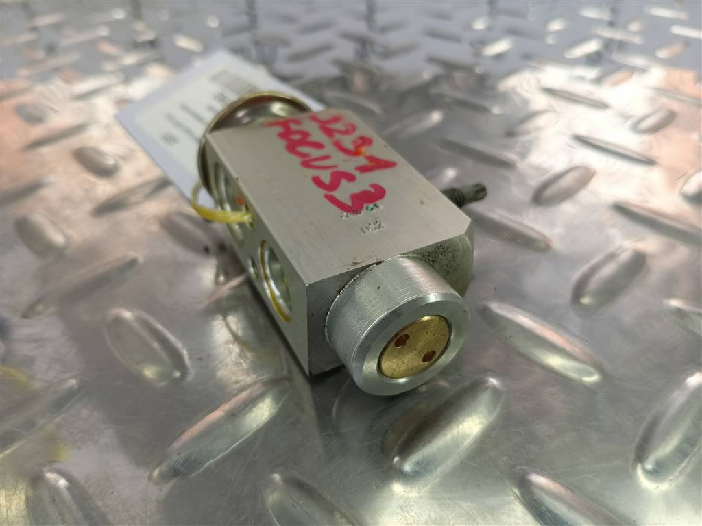 клапан кондиционера FORD Focus  1720823, 750 рублей, Москва