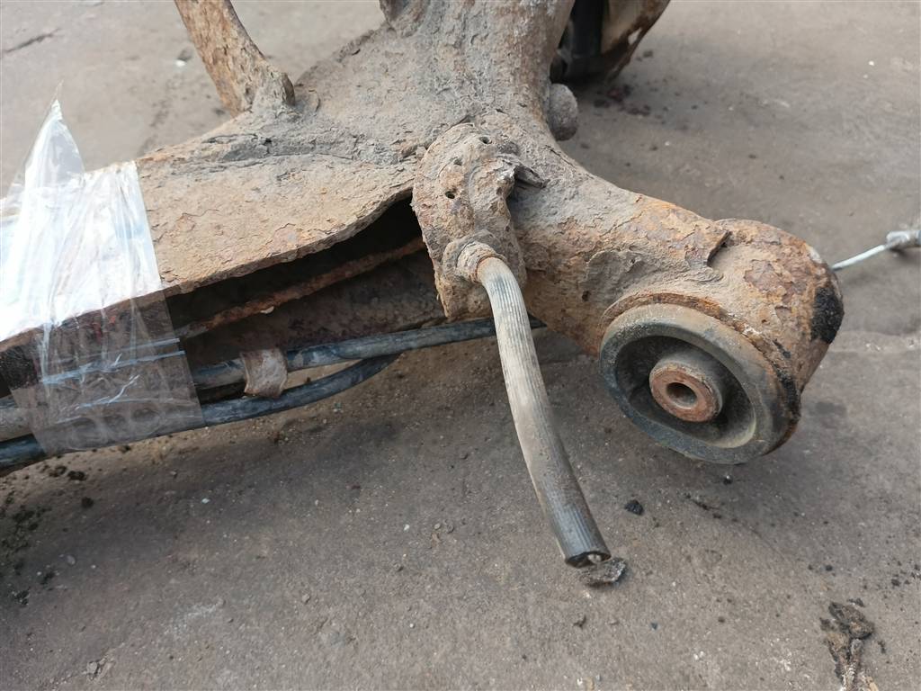 балка SUZUKI SX4 1.6 4WD MT (112 л.с.)SX4  I рестайлинг (2009—2014) Внедорожник 4650080J21, 17650 рублей, Москва