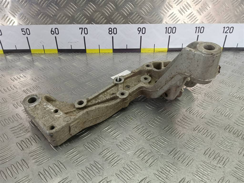 кронштейн подрамника Volkswagen Caddy  1K0199296F, 6150 рублей, Москва