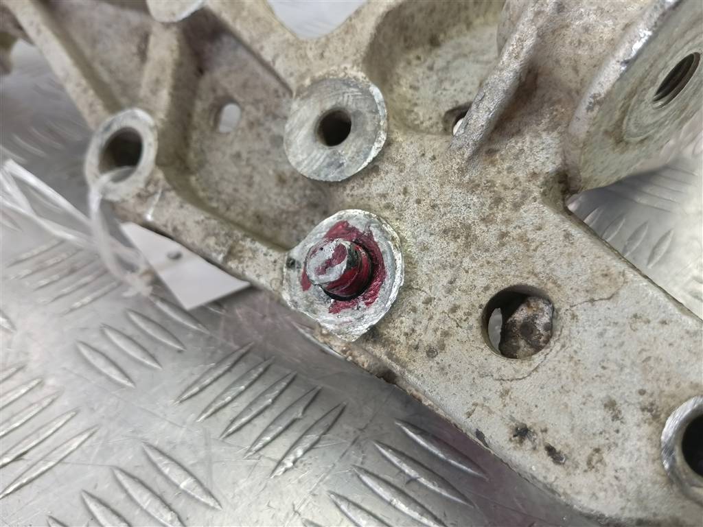 кронштейн подрамника Volkswagen Caddy  1K0199296F, 6150 рублей, Москва