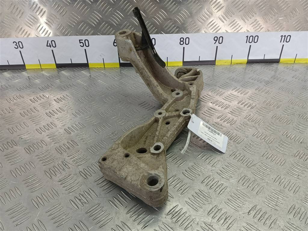 кронштейн подрамника Volkswagen Caddy  1K0199295F, 6150 рублей, Москва