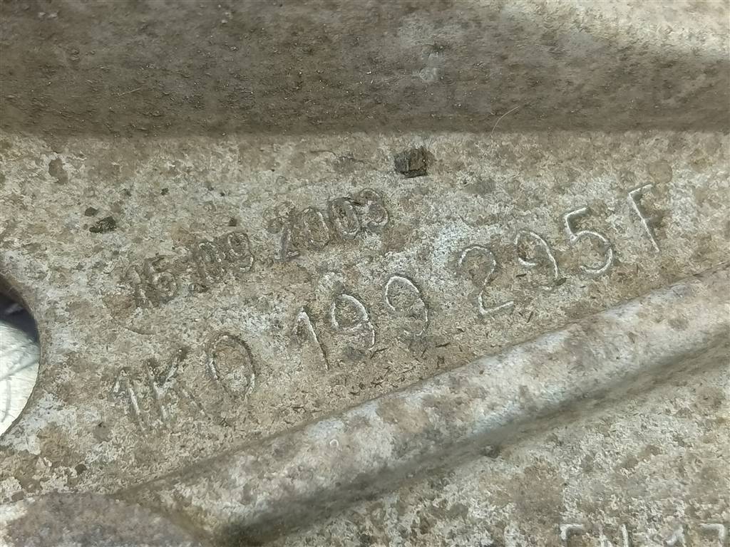 кронштейн подрамника Volkswagen Caddy  1K0199295F, 6150 рублей, Москва