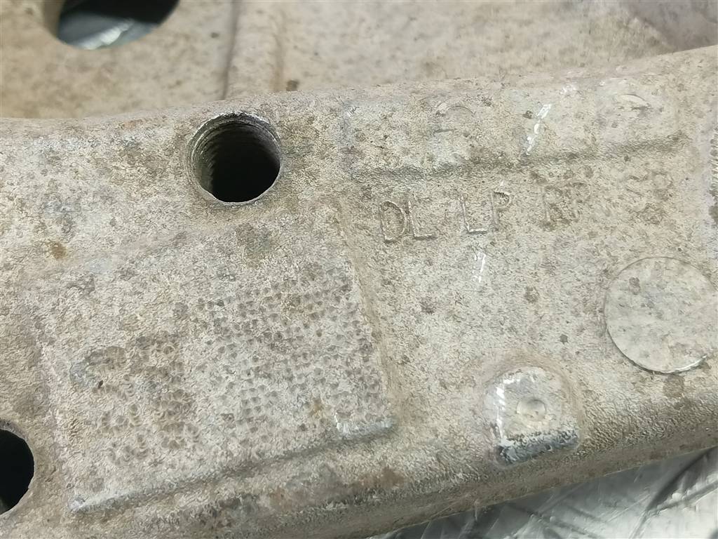 кронштейн подрамника Volkswagen Caddy  1K0199295F, 6150 рублей, Москва