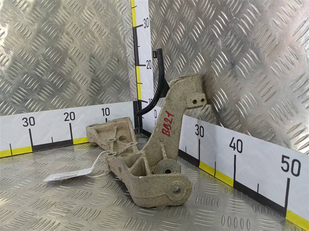 кронштейн подрамника Volkswagen Caddy  1K0199295F, 6150 рублей, Москва