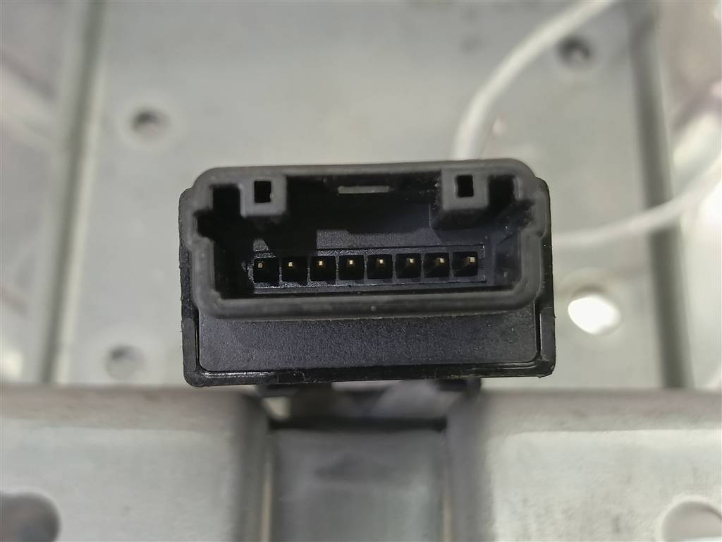 блок управления MITSUBISHI L200  2.5 DI-D MT (136 л.с.)L200  IV (2006—2014) Пикап MN141557, 750 рублей, Москва