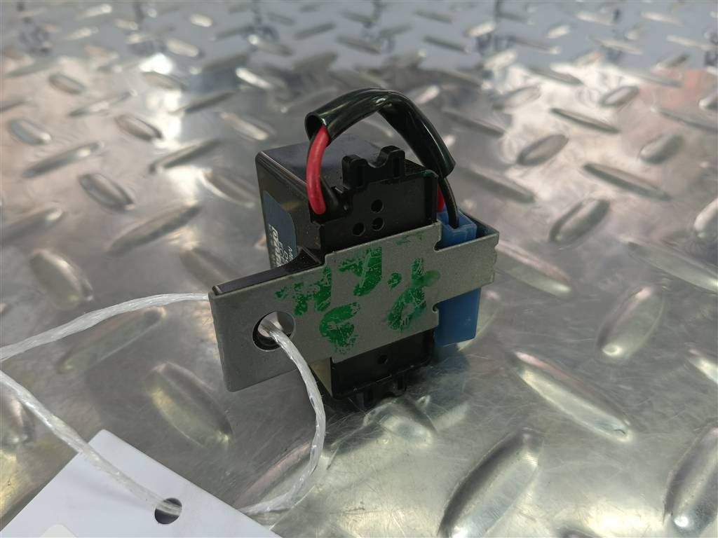 сигнал MITSUBISHI PAJERO  MB649187, 520 рублей, Москва