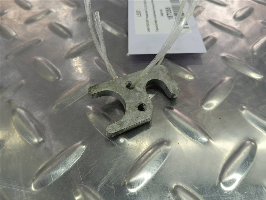 кронштейн клапана кондиционера LAND ROVER FREELANDER 2.2 TD MT (150 л.с.)Freelander  II (2006—2010) Внедорожник LR003199, 980 рублей, Москва