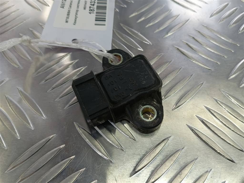 коммутатор системы зажигания MITSUBISHI CARISMA  MD374437, 6730 рублей, Москва
