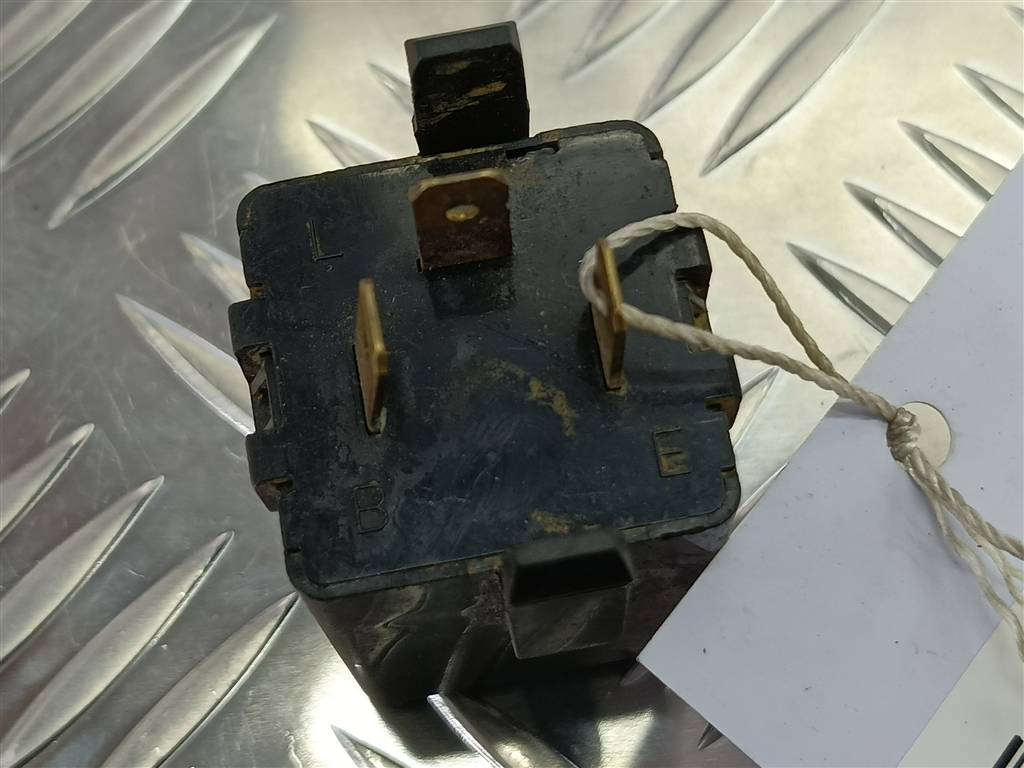 реле Hyundai   9555039000, 860 рублей, Москва