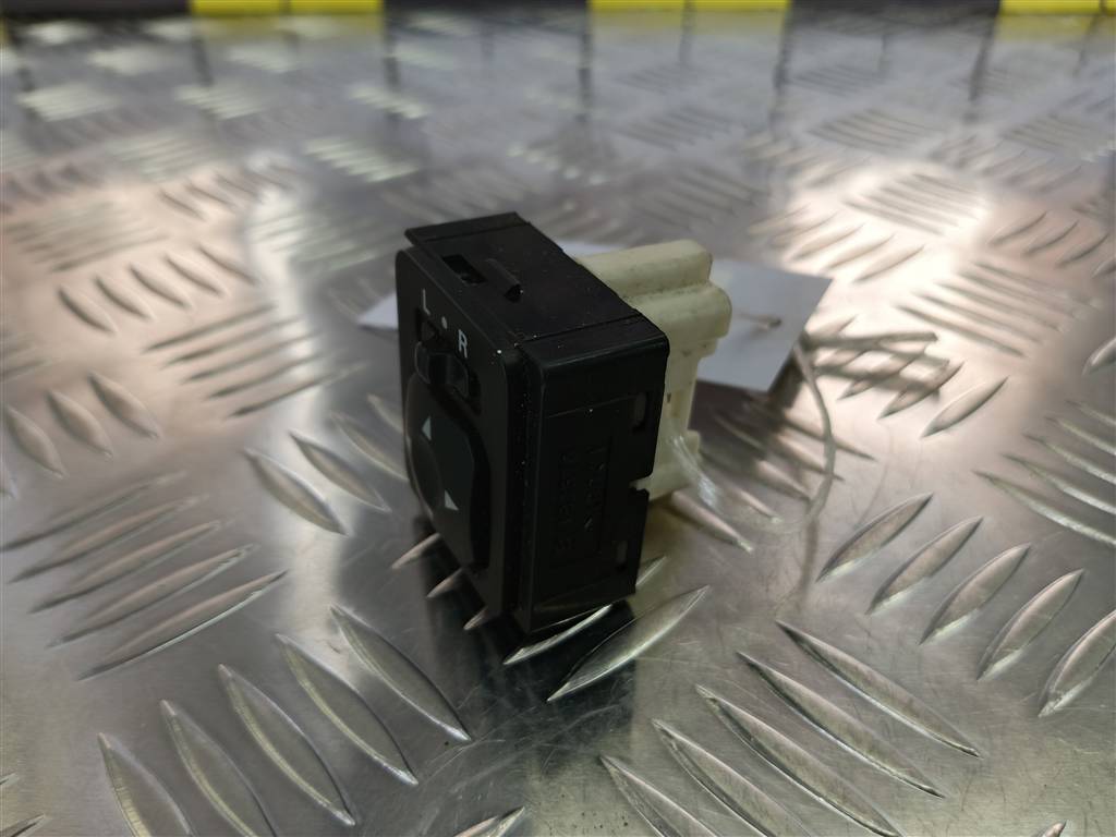 кнопка регулировки зеркал MITSUBISHI LANCER  MR417977, 520 рублей, Москва