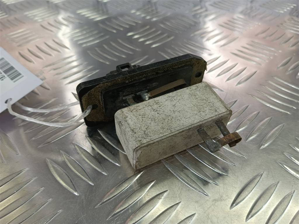 резистор отопителя (ежик) MITSUBISHI Space Star  MR460365, 1550 рублей, Москва